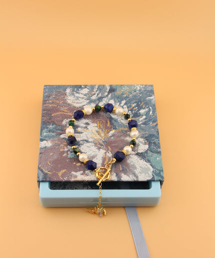 Pearl, Lapis & Green Agate Bracelet