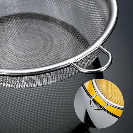 Stainless Steel Mesh Strainer with Wooden Handle
